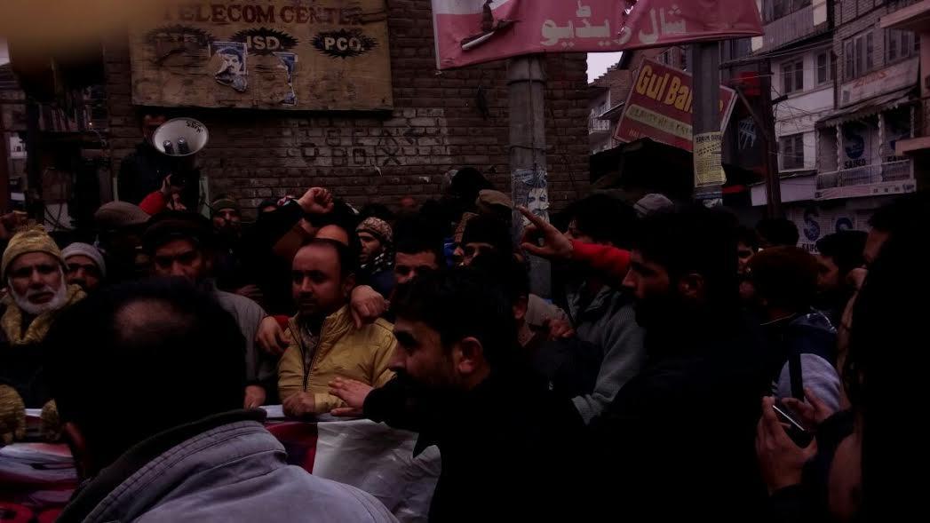 Geelani pays tributes to Gawkadal martyrs