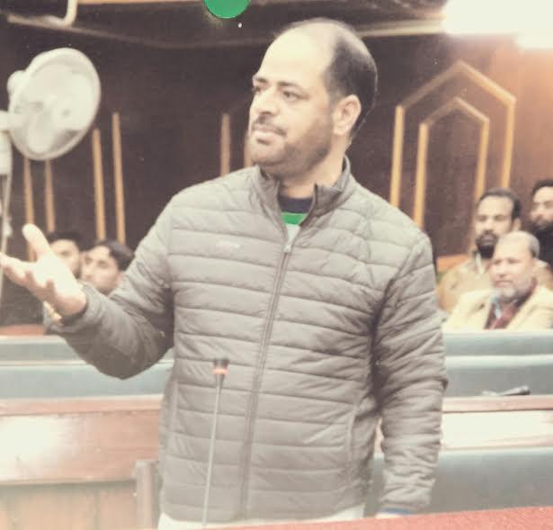 Vikar seeks compensation for Highway accident deaths