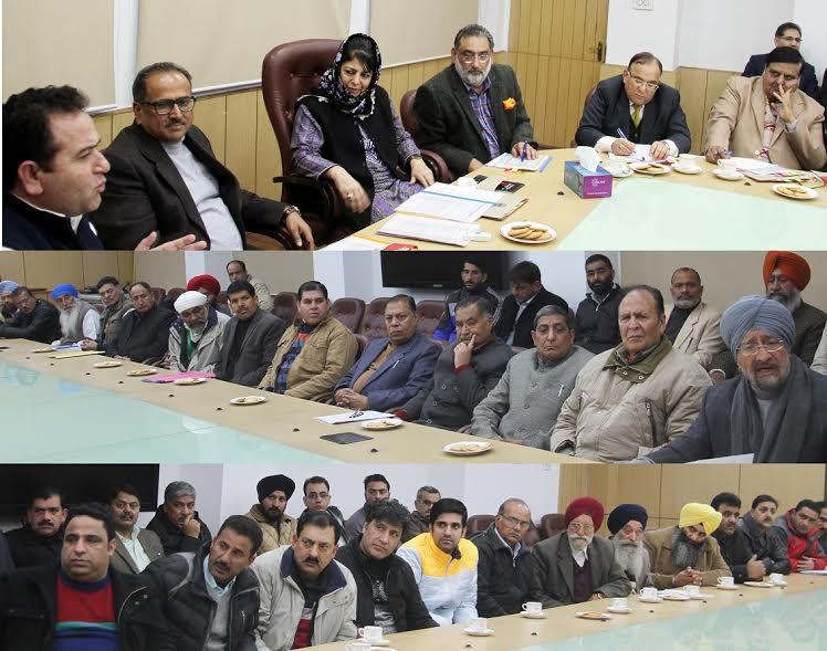 Transporters’ delegation meets CM