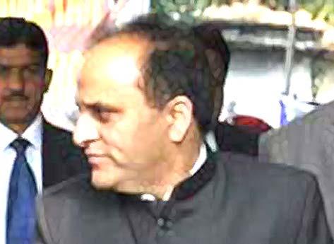 Hand holding of youth imperative for Kashmir peace: Bhat