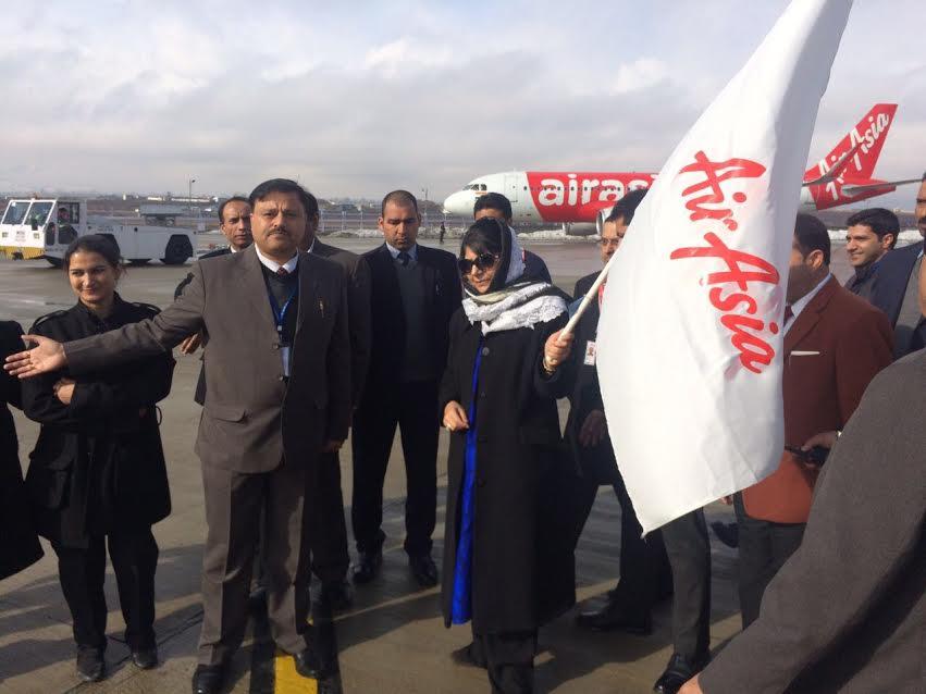 Air Asia lands in Srinagar