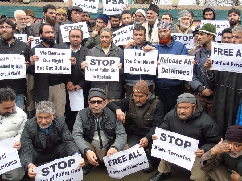Resistance camp protests against continuous detention of detainees