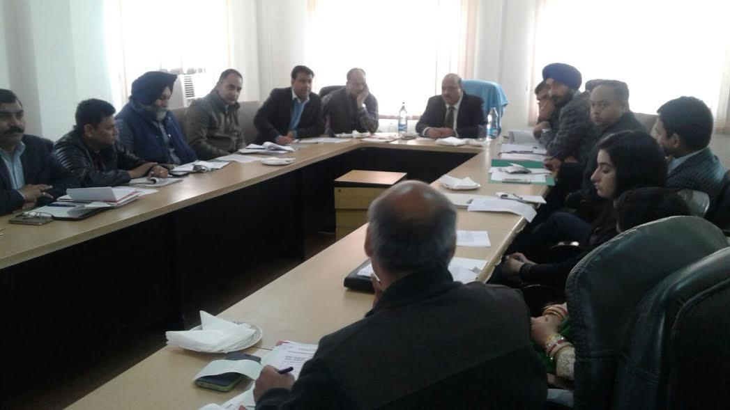 Transport Commissioner reviews functioning of Motor Vehicles Deptt