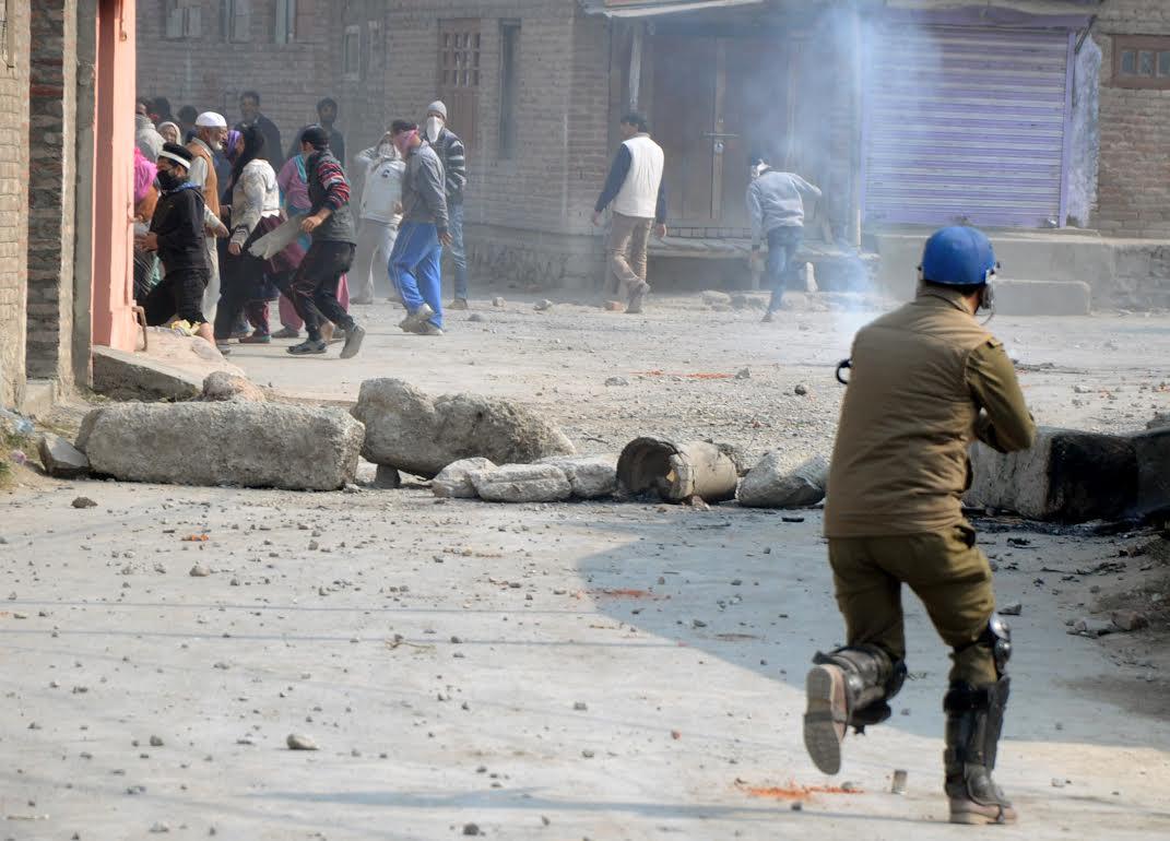 Clashes, shutdown in Pulwama after arrest of youth