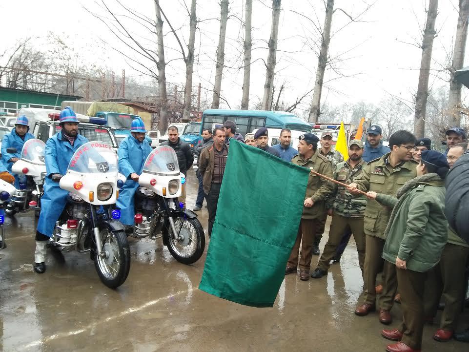 Imtiyaz, Sargun, others flag off squad of motor bikes