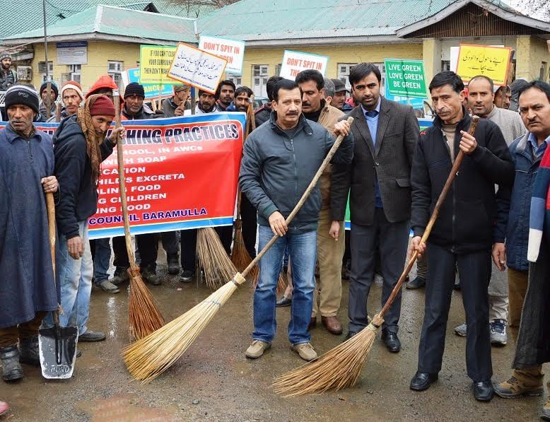 Sanitation week begins in Baramulla
