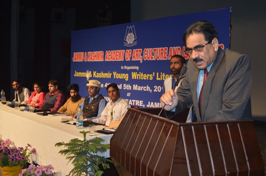 Young Writers’ Festival concludes with exciting ghazal evening