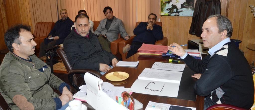 Dir Floriculture reviews preparations for opening of Tulip Garden