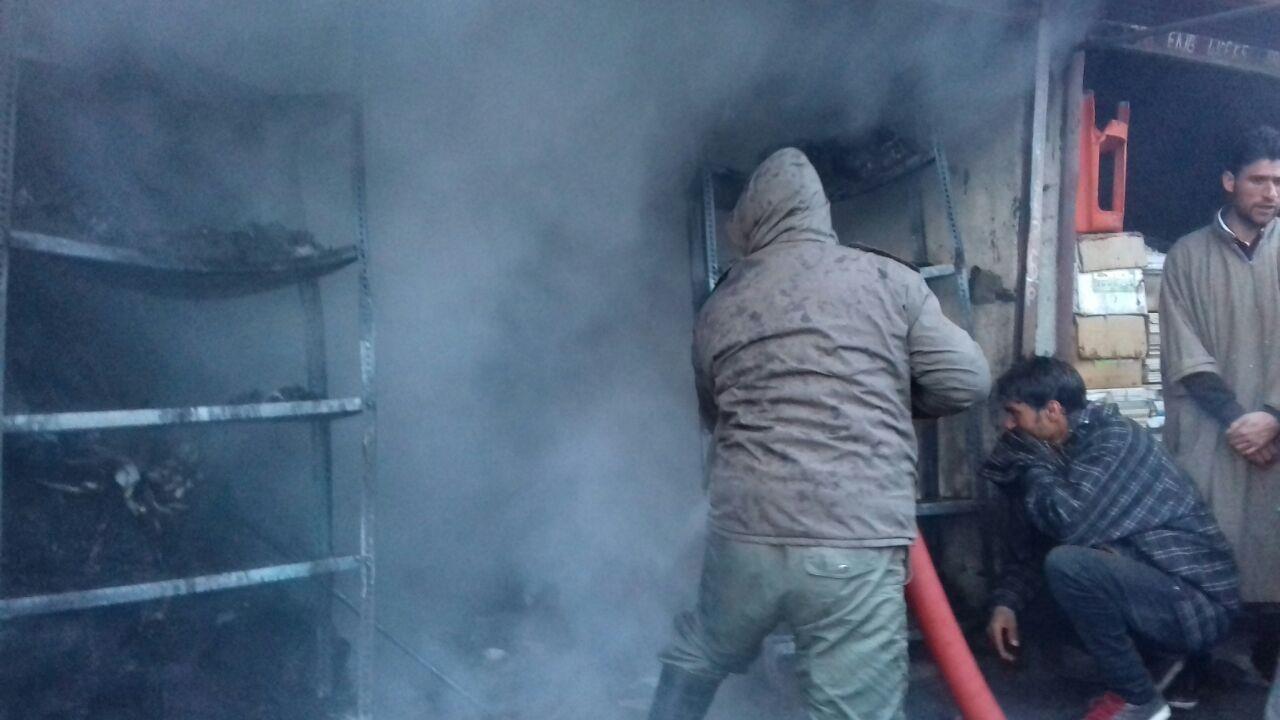 Fire guts 3 shops in Handwara