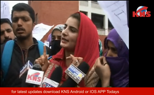 Final year students protest against KU