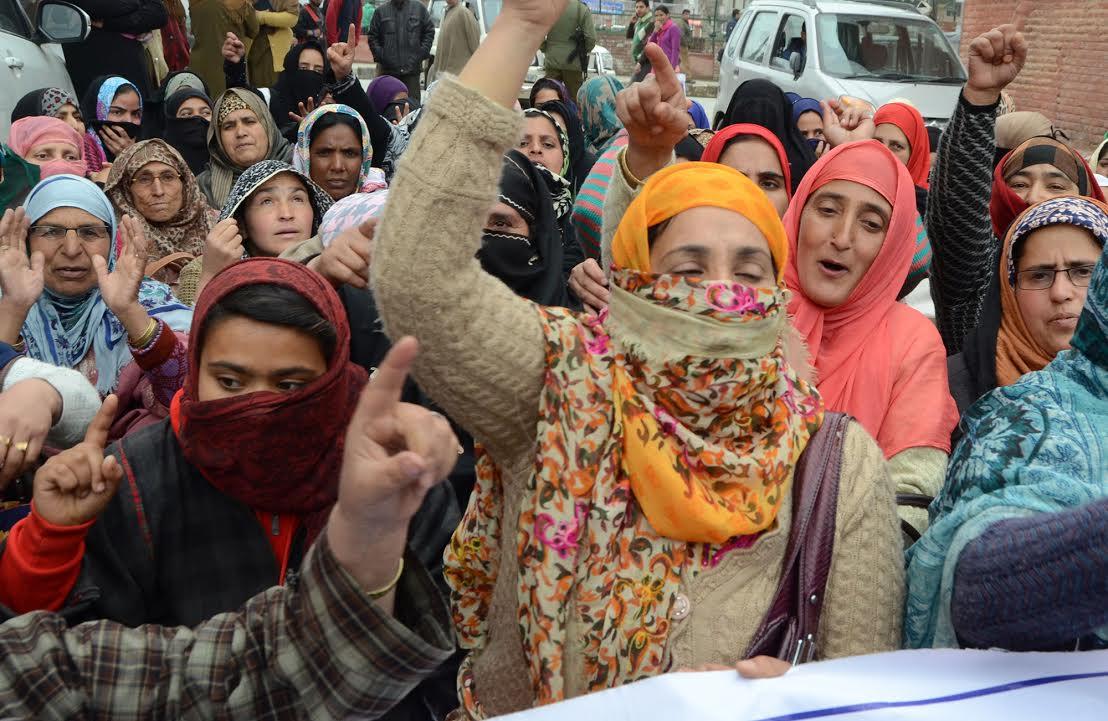 Anganwadi workers protests against Govt