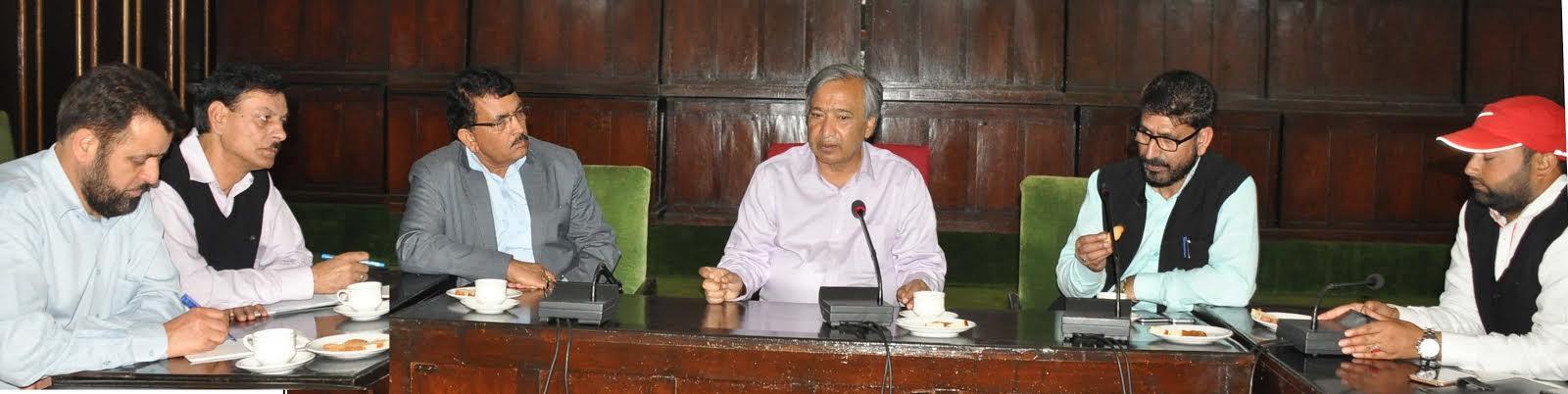 Tarigami chairs Estimates Committee meet