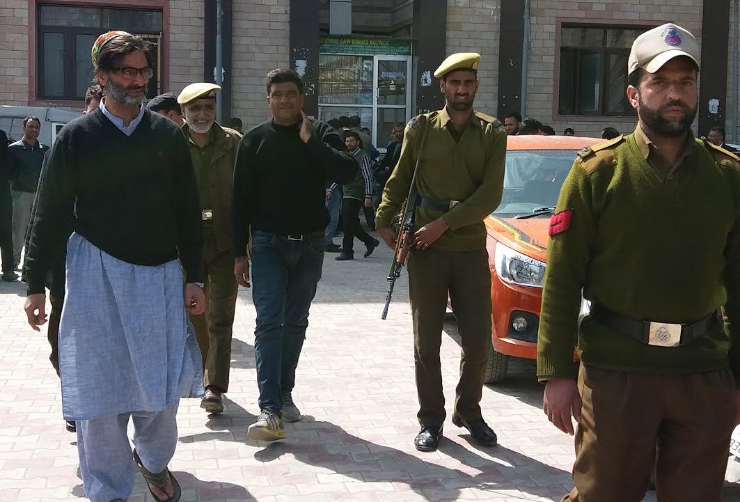 Malik presented before Srinagar court, remanded for more 14 days