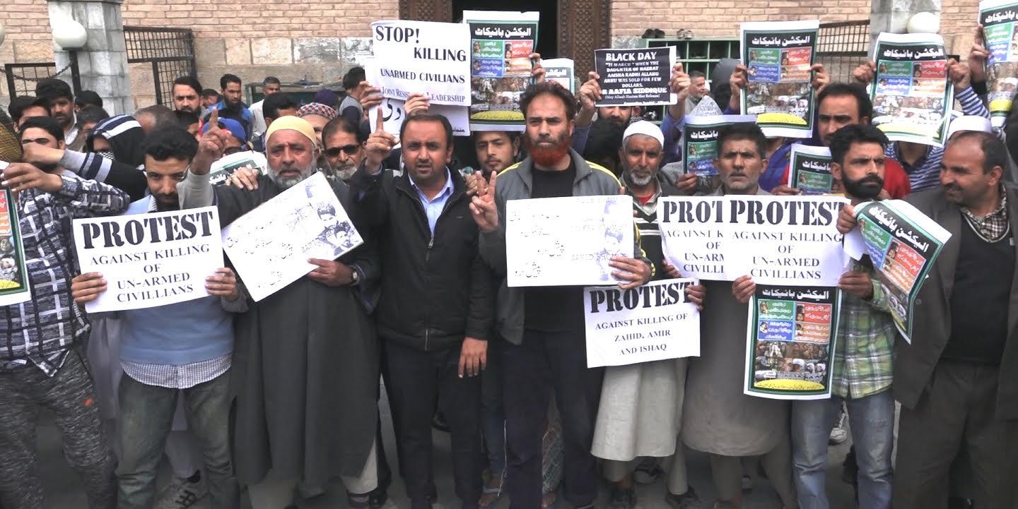 Four weeks on, Mirwaiz barred to offer Friday prayers: Hurriyat (M)