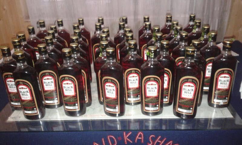 Two held with illicit liquor in Baramulla: Police