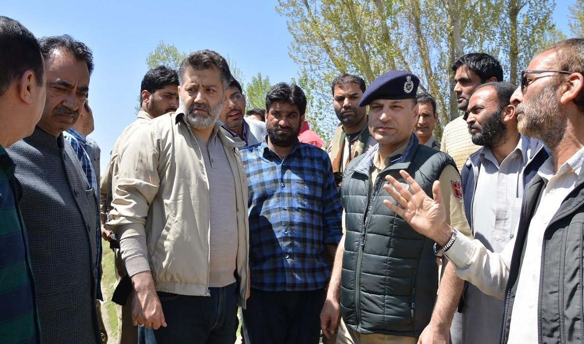Imran Ansari visits flood-hit areas of Pattan
