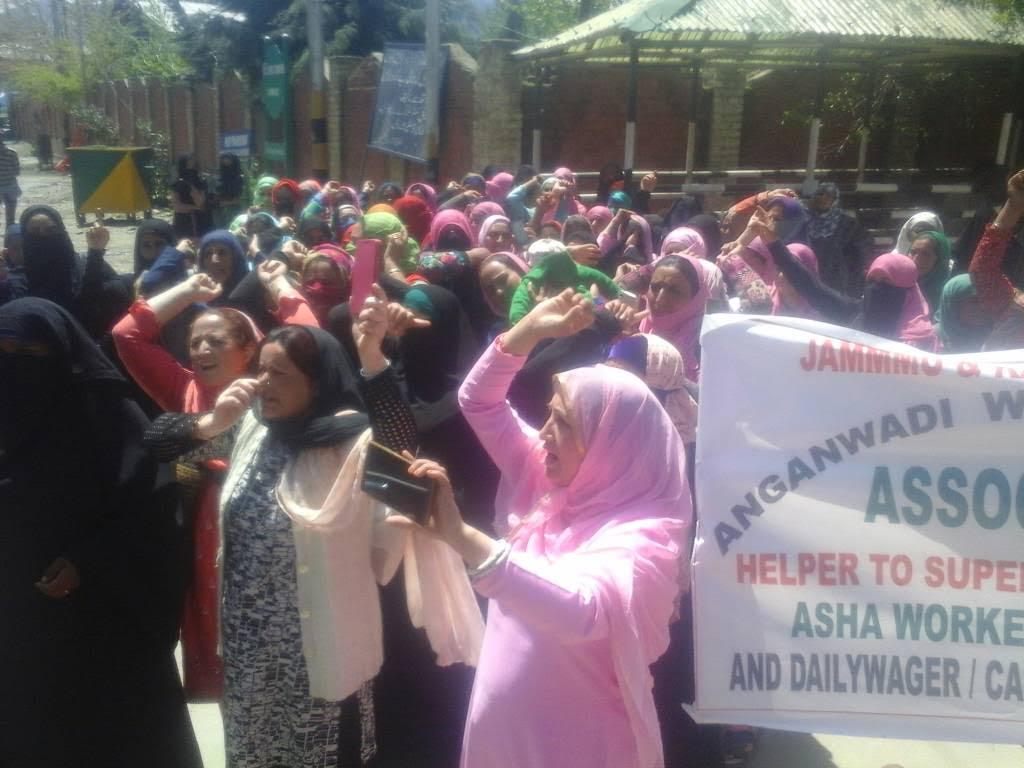 Anganwadi workers demand release of salaries