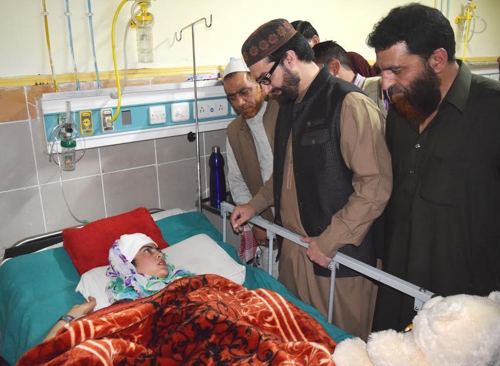 Repeated bans, gags on communication and information in valley is ridiculous, ludicrous: Mirwaiz