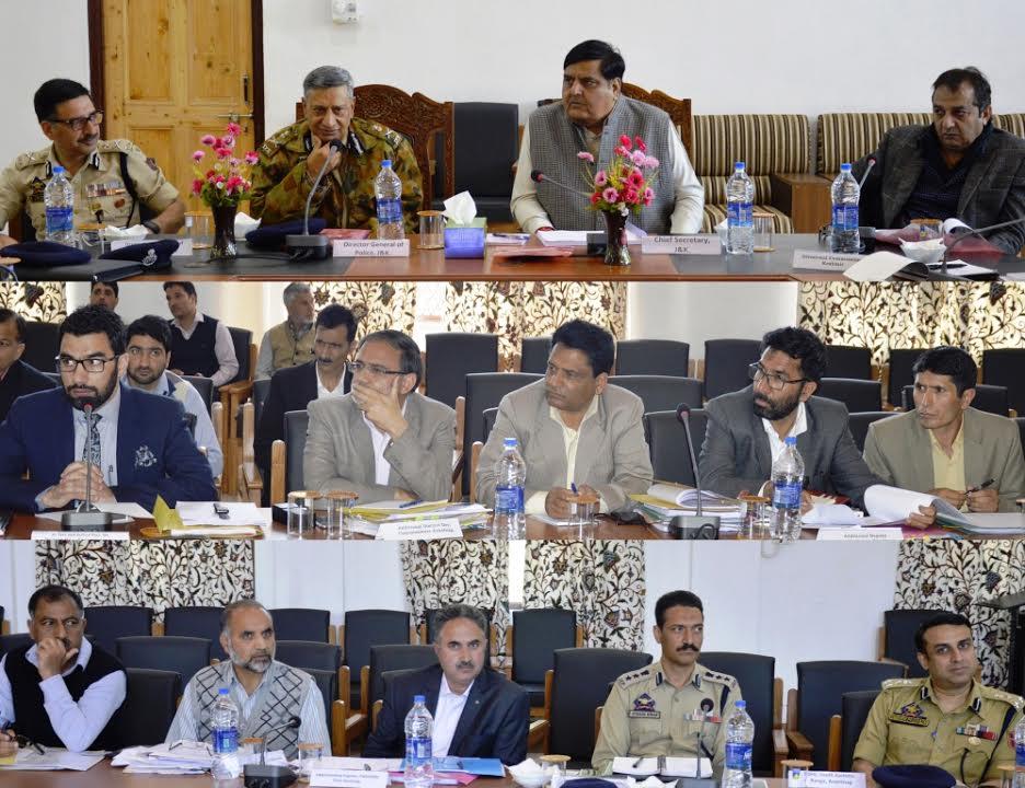 Vyas reviews developmental projects in Anantnag, Kulgam