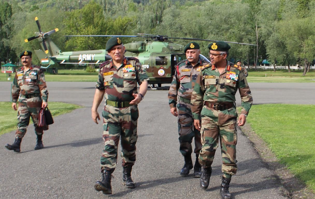 Army chief visits Kashmir