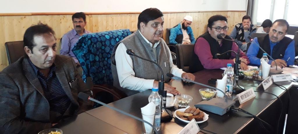 CS visits district Hqr Ganderbal