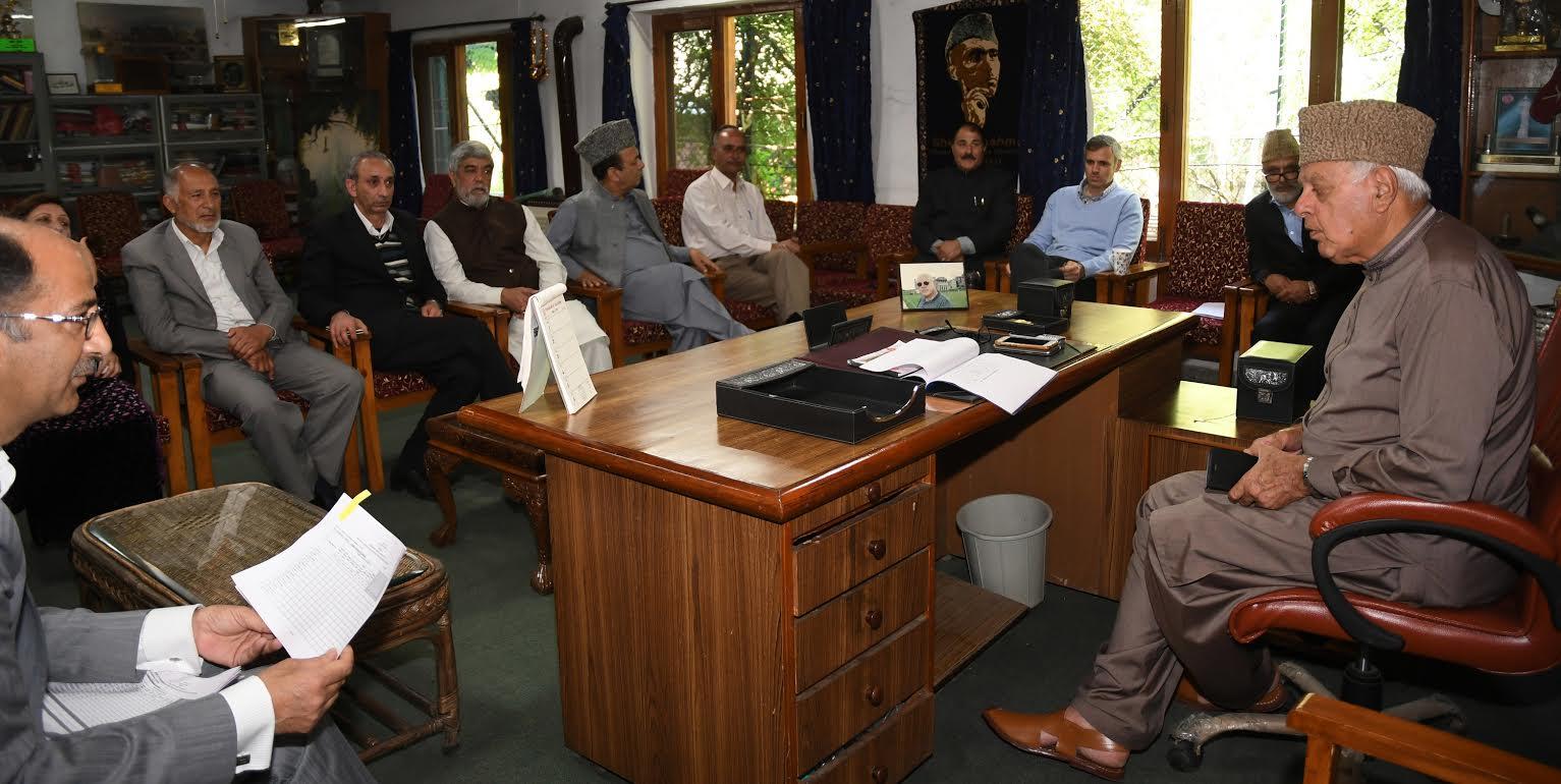 Dr. Farooq chairs NC meet in Srinagar