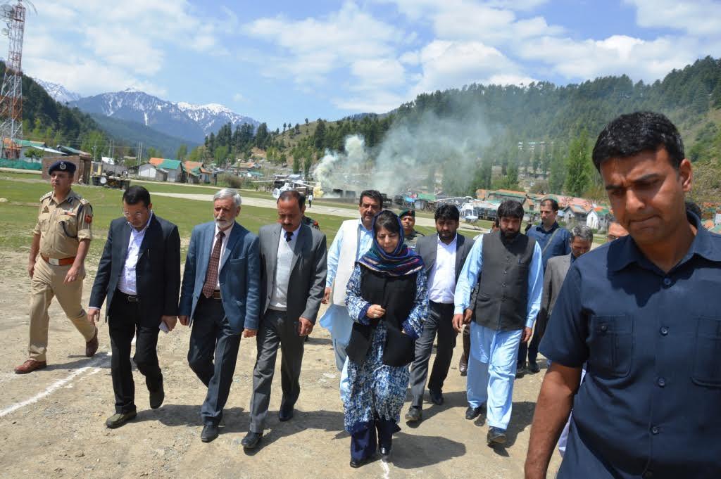 Bungus future of Kashmir tourism, says Mehbooba