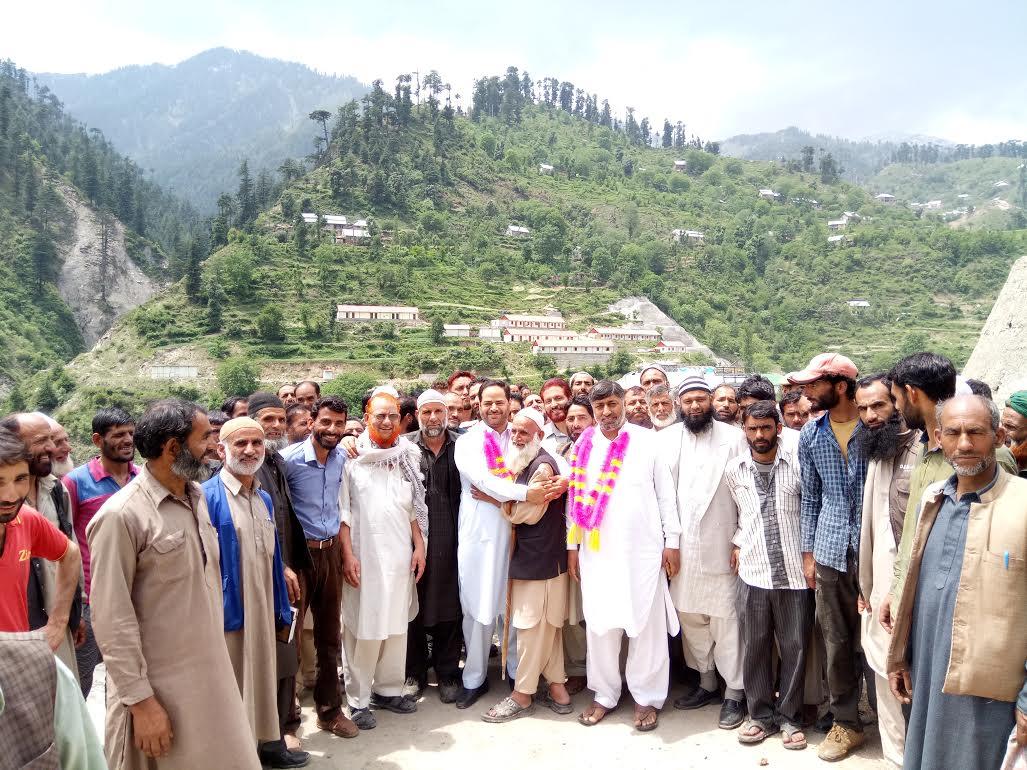Vikar Rasool addresses public darbar