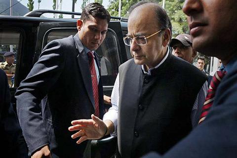 Union Finance Minister calls on CM