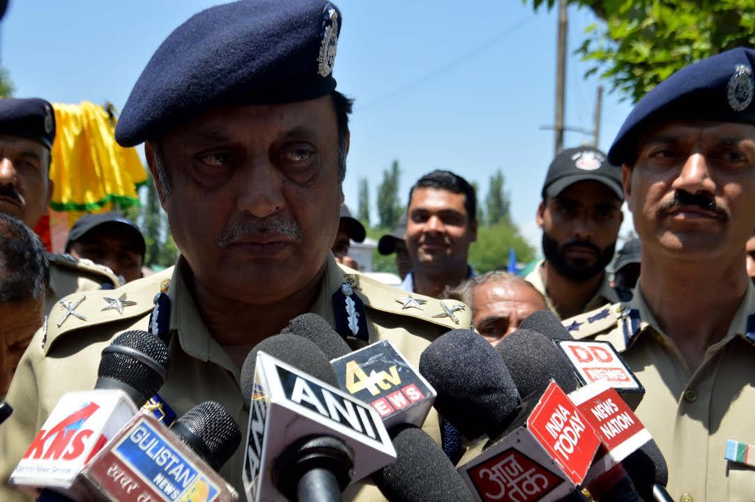 IGP Kashmir visits Anantnag, Pulwama