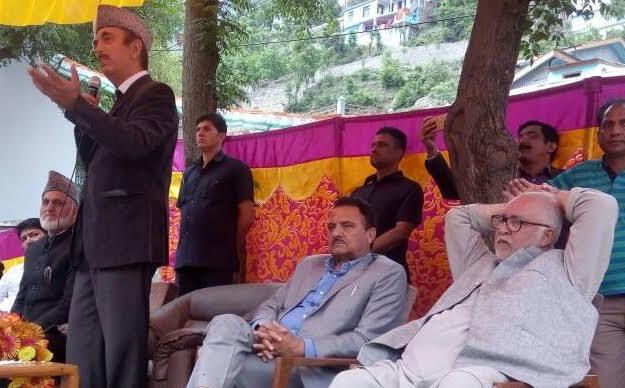 Azad, Saroori, Niaz, Wani greet people on auspicious occasion of Ramadhan