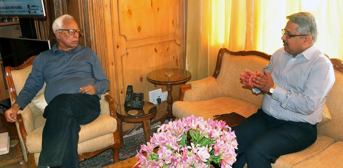 Divisional Commissioner Jammu meets Governor