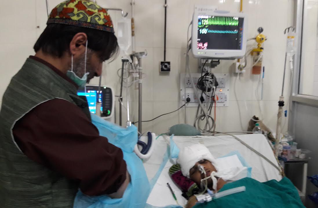 Malik visits Sameer at SMHS, enquires about his health