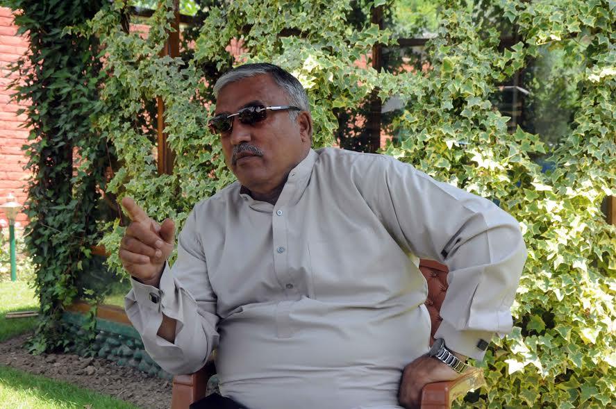 Hashim Qureshi questions PSC functioning