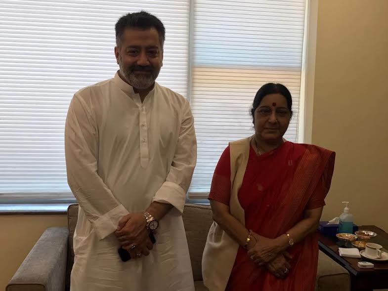 Imran Ansari meets Sushma Swaraj
