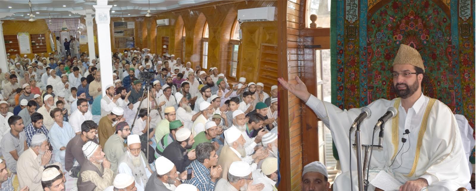 Mirwaiz addresses religious gatherings
