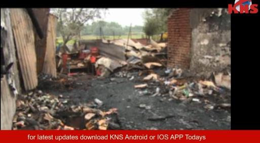 15 shops gutted in mysterious blaze at Shalimar