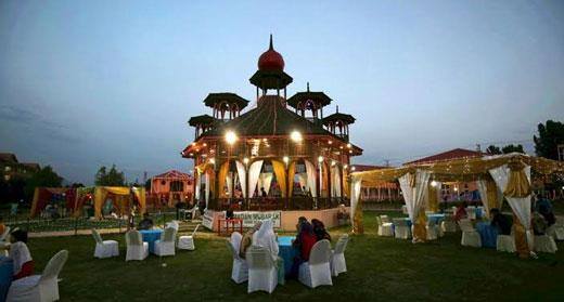 50 get prizes in Kashmir Haat Ramadhan lucky draw