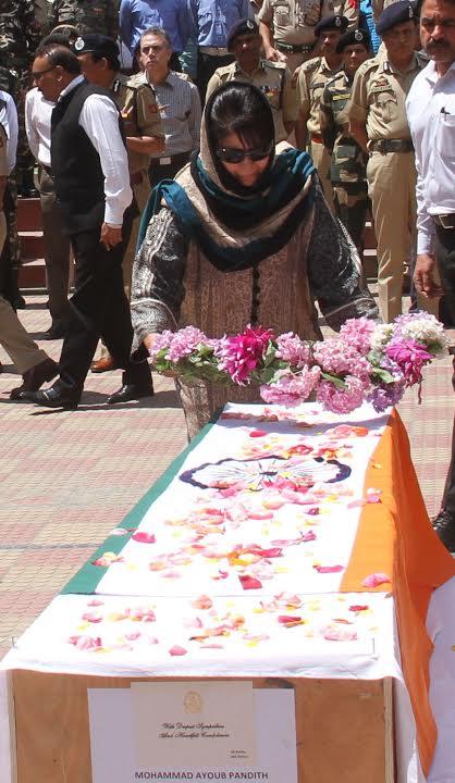 Mehbooba condemns lynching of Dy SP Ayub outside Jamia Masjid Srinagar