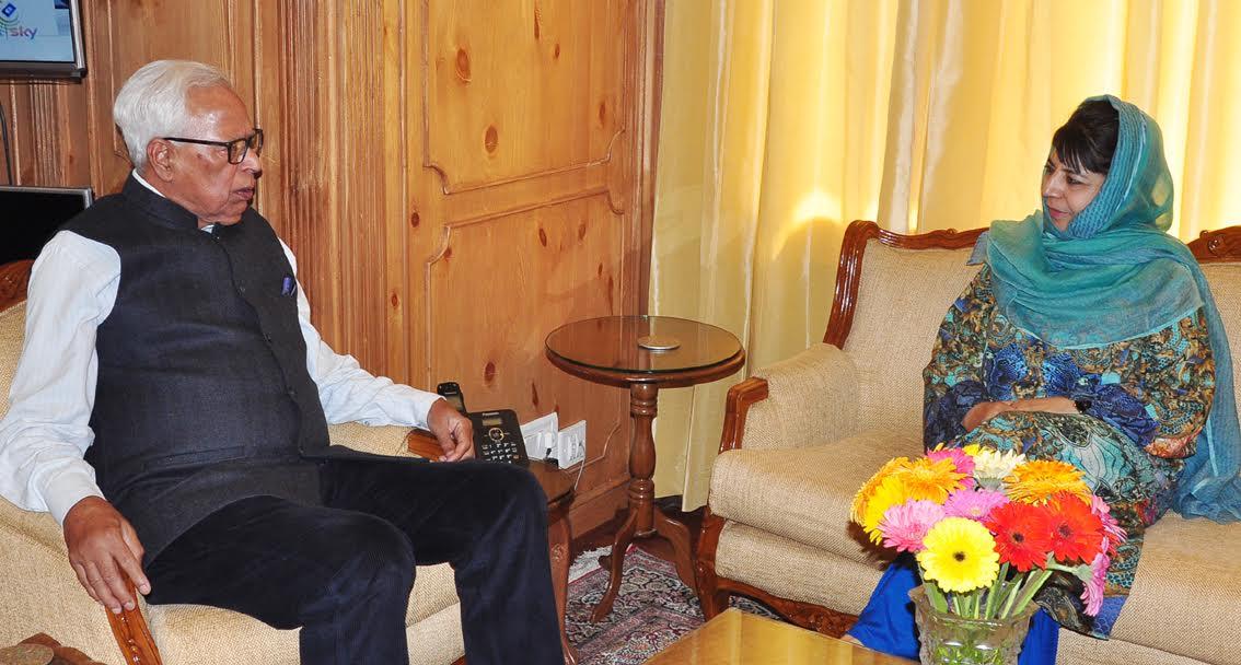 CM, Guv discuss problems
