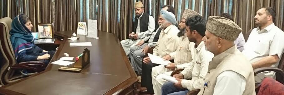 Chakkan da Bagh traders meet Chief Minister