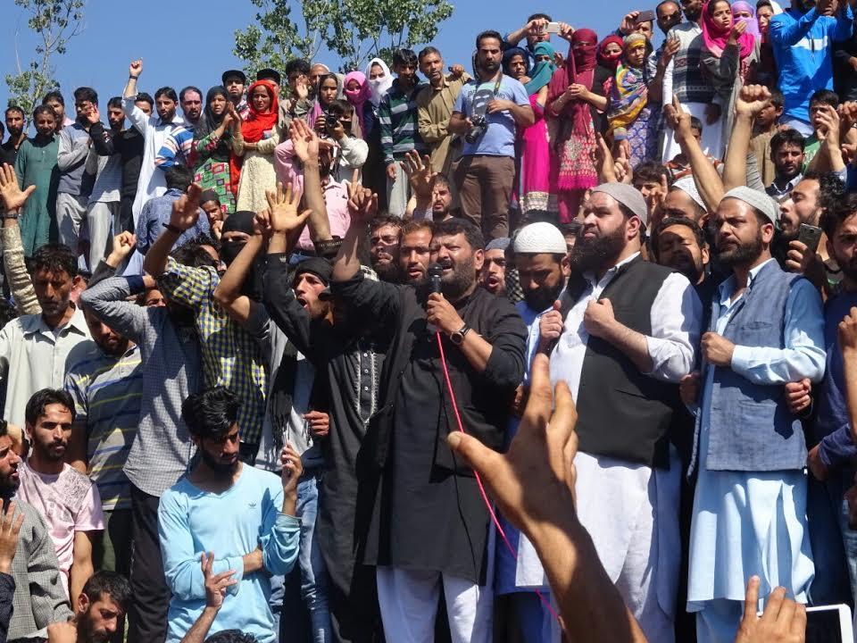 DFP delegation visits Kokernag, pays tributes to slain martyrs