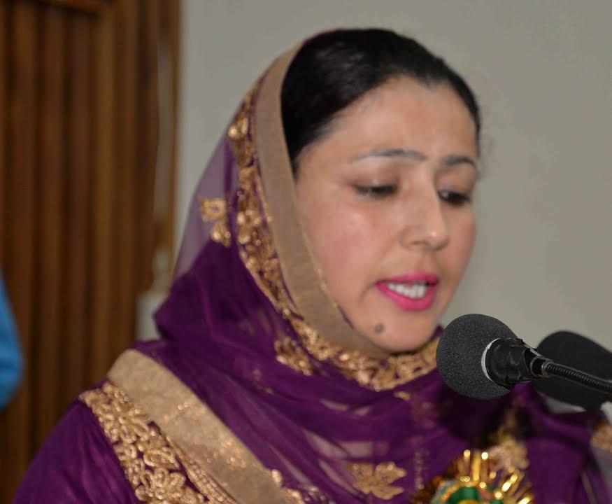 Kashmiri Stoma Therapist attends international conference in Berlin, Germany