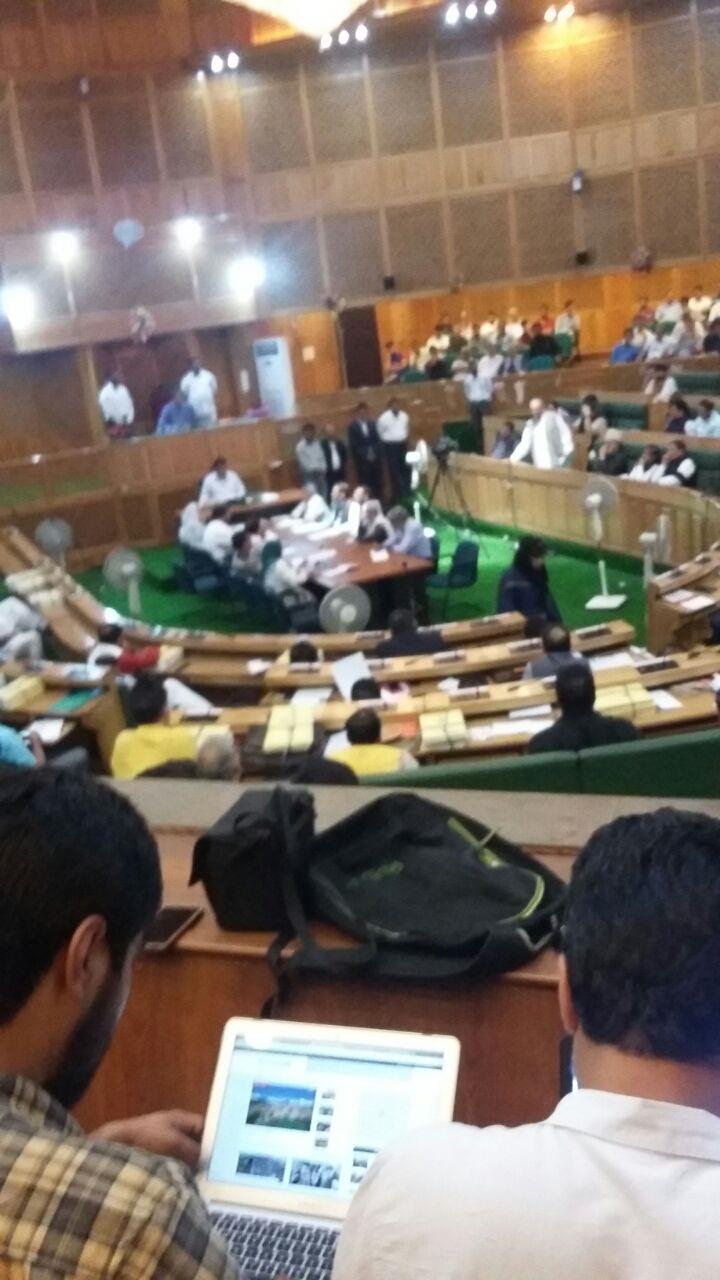 Govt allows mobile phones, cameras inside assembly