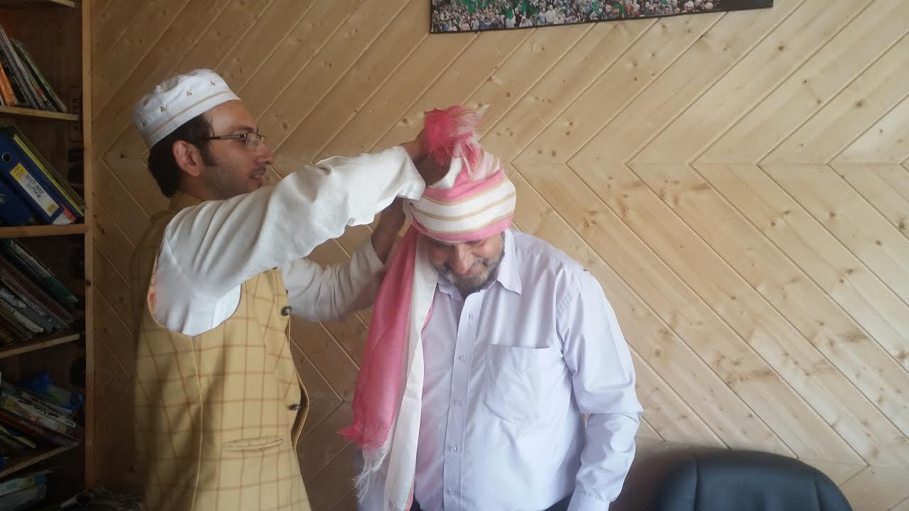 Hazrat Altamas reaches Srinagar