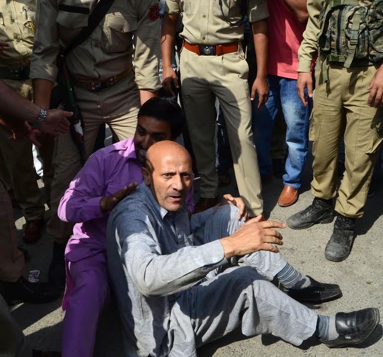 Police foils AIP’s sit-in