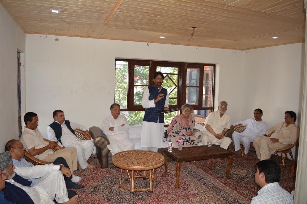 Coalition partners have contradictory stand on the issue of Article 370 after GST: Congress