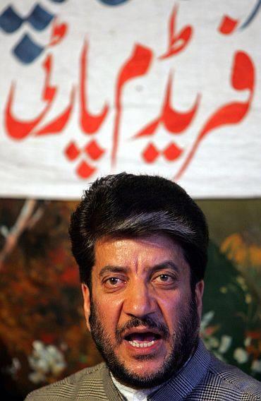 Shabir Shah condemns attack on Yatris