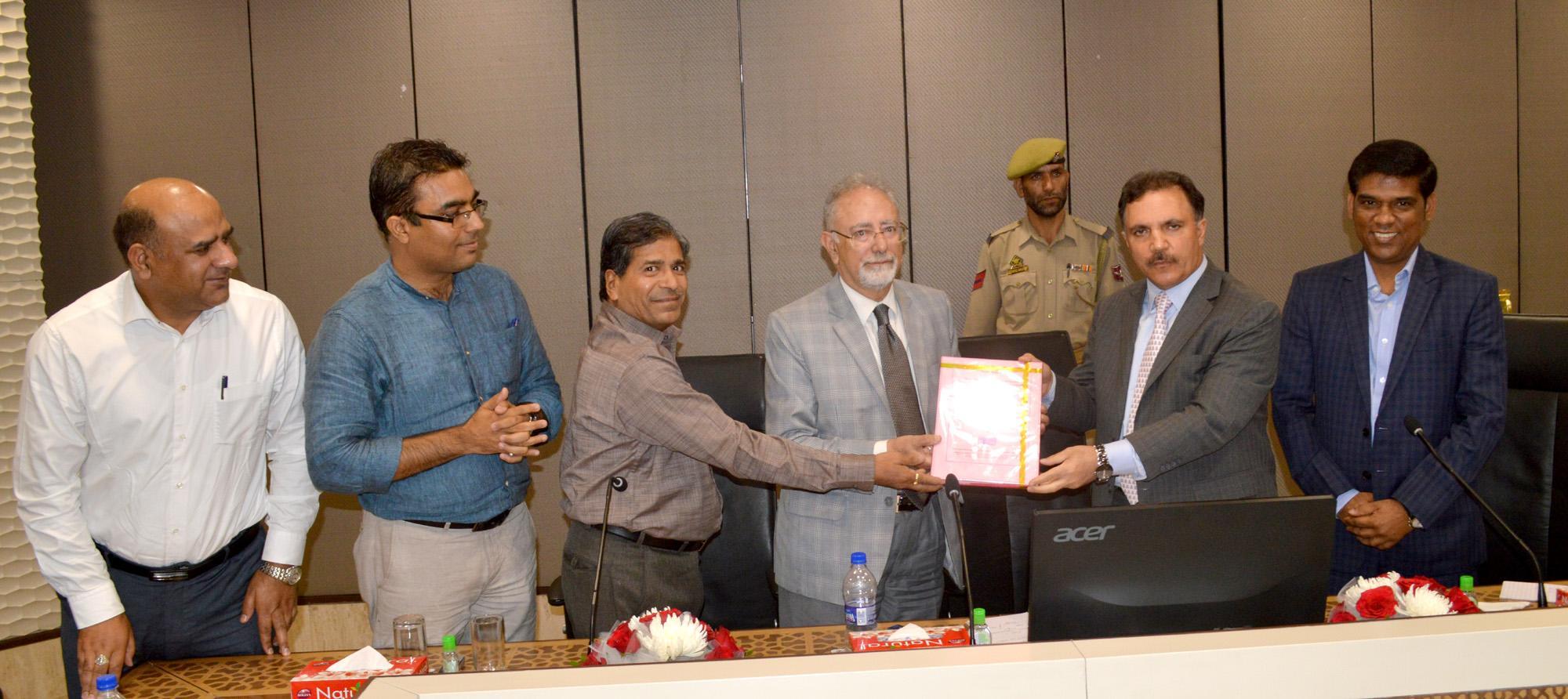 ITCO presents study on import substitution industries to J&K Bank chairman
