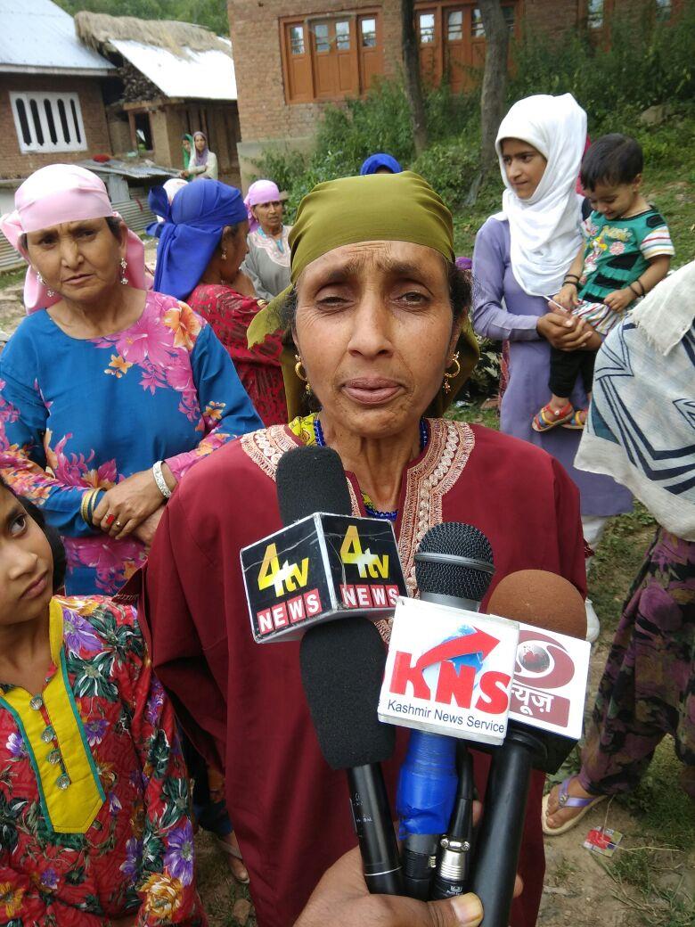 Fristawad Salia villagers protest against absence of basic facilities